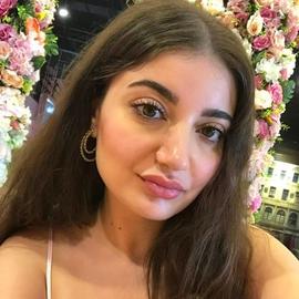 Bouthaina Slika
