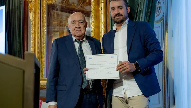 Unai Elordi receives Fundación ASISA Research Award